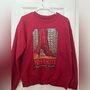 COPY - Yosemite maroon vintage crewneck medium